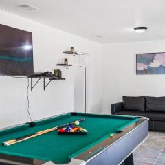 Spacious 3BR w Fenced Yard, Near Austin Downtown