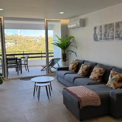 Sunny 3-Bedroom Apartment