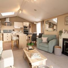 Starlings Nest at Hamilton Lodge