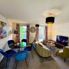 Blueberry Tree Apartment with Balcony by TrainStation