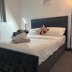 3 Bedroom Holiday Home - Sleeps 6