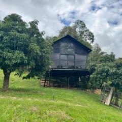 Luna Menguante Refugio de Silencio y Renovación