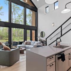 Modern Glass-Front Retreat l Stunning Nature Views