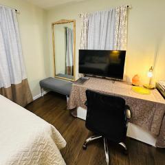 The Princeton Three Cozy 3BR Retreat, BBQ Patio