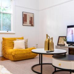 The Hunt House – Heritage Charm, Prime Location