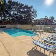 Channel views Private Boat Slip Pool & Patio apts