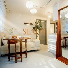 #11월 할인#홍대ㆍ공항철도 #올리모델링#홍대입구역 도보9분#연트럴파크3분#무료짐보관# 6인#호텔침구#무료와이파이#세탁건조기#교통최고#넷플릭스