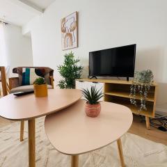 Charmant Appartement Rénové l 2 chambres