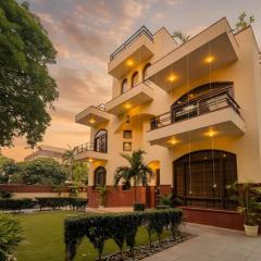 StayVista at Moets Palm Villa with BBQ & Bonfire