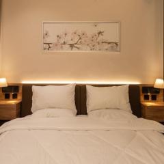 شقة فندقية جميلة و مخصصة للايجار لشخصين في بوشر - مسقط - القرم