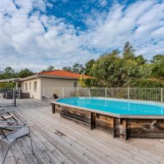 Villa piscine entre lac et océan