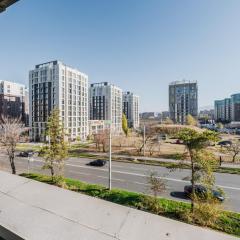 8 Luxury Suites by MEGA Mall