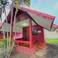 ปลาตอง รีสอร์ท