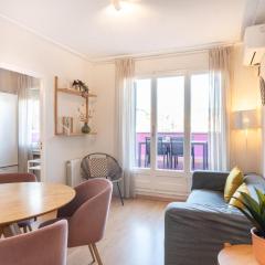 Penthouse Apartment with Terrace in Barcelona City Center