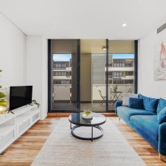 Olympic Park Oasis 2BR Pool Sauna Parking