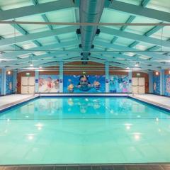 3 Bed Cabin - Sleeps 8 - Wifi Free Parking Pets