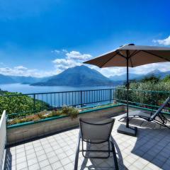 Sunset Apartment with Air Conditioning and Lake View