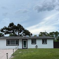 Bright, Modern Home Close to Great Beaches!