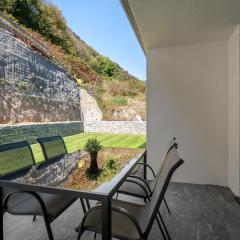 Terrace, Garden & Castle View