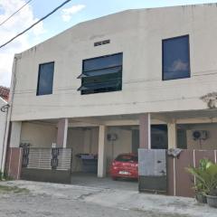 OYO 94919 Nay Guesthouse Dan Kost