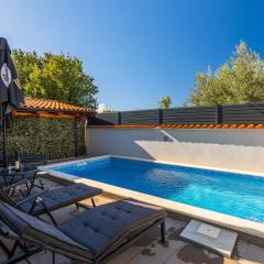 Villa Katarina - Peroj by Villas Guide