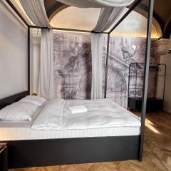 Moonlight City Center Studio Private Parking