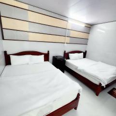 Khách sạn Vinh Hotel