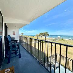 Private Carolina Beach Retreat with Ocean Views!