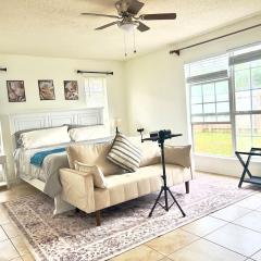 Cozy Private Room in Milton near Beaches