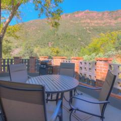 Destination Oak Creek 1 - with private patio