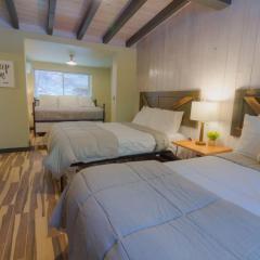 Destination Oak Creek 5 - with shared patio