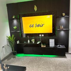 Spacious 2beds, 2 baths with panoramic view on balcou