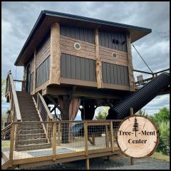 "Tree-T-Ment Center" Spa-Themed Luxury Treehouse with Indoor & Outdoor Soaking Tubs