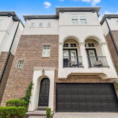 Tesla-Charger TX Medical Ctr Sleeps 7 5 beds