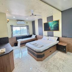 Trinetra Yatri Niwas