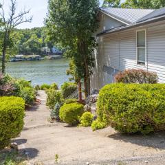 Kahokee Trail Lodge-Pedal Boat, and Nearby Restos