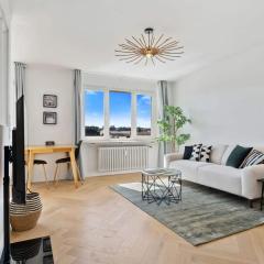 Modern Studio with Kitchen in Prime Location