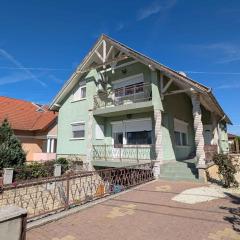 Apartment in Balatonszarszo 54840