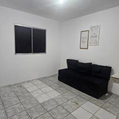 Casa com Quarto e Garagem, Alto da Cruz, Camaçari