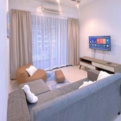 Chic newly furnished 3BR condo close to airport