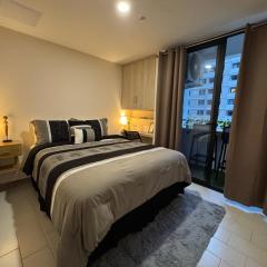 Moderno y nuevo apartamento en Lirios de Miraflores