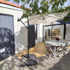 Charmante maison 7 couchages à 300m de la plage, parking et animaux admis - FR-1-777-45