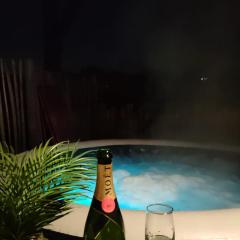 Appartement romantique avec jacuzzi