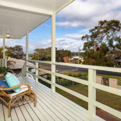 Palms I Pet Friendly I 2 Mins to Beach