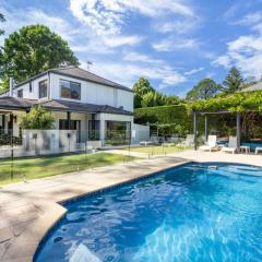 Jasmine House - Pet Friendly with Swimming Pool