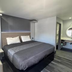 Bronco Motel South Central