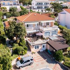 Apartment in Novi Vinodolski 53747