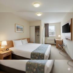 Hotel Sukoon & Banquet Hall Near Bhopal Railway Station