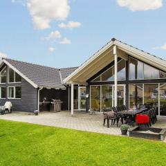 16 person holiday home in Glesborg