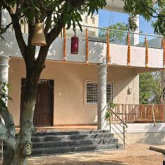 Enjoy your stay at Sinhagad paytha